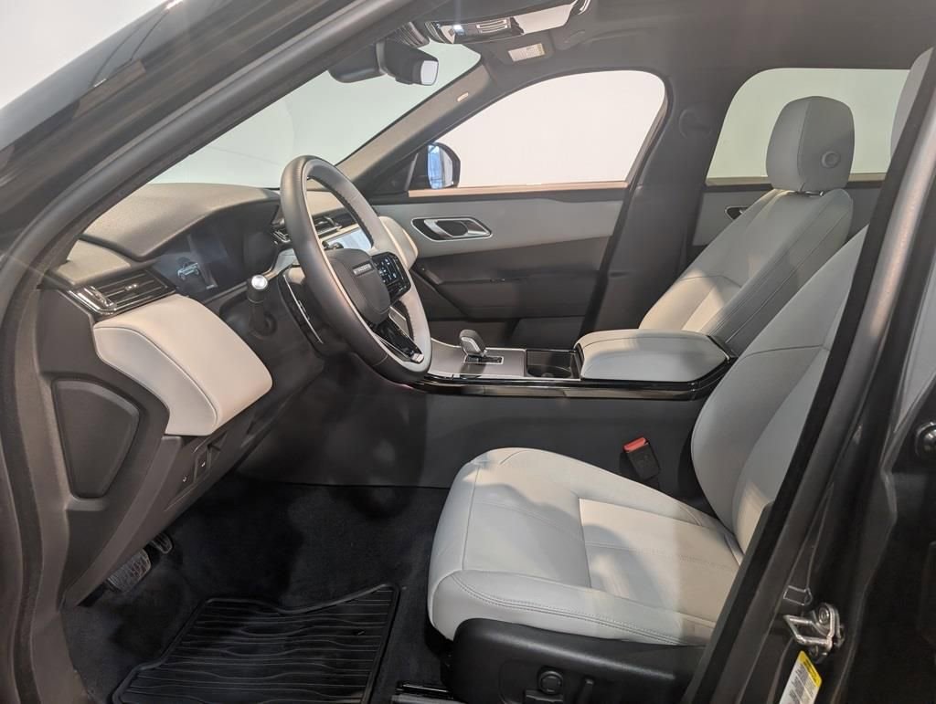 Used 2026 Land Rover Range Rover Velar S image 12