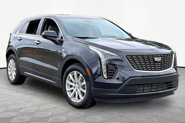 Used 2022 Cadillac XT4 Luxury w/ Cold Weather Package