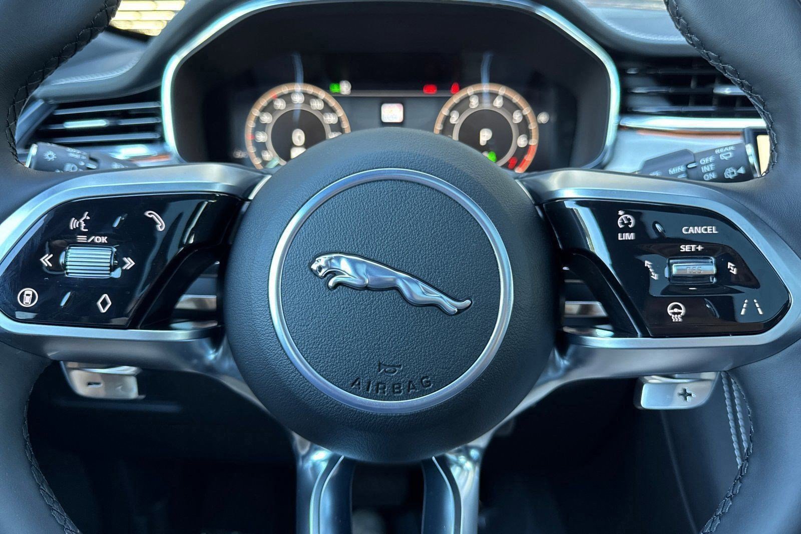 New 2026 Jaguar F-PACE R-Dynamic S AWD/4WD image 13