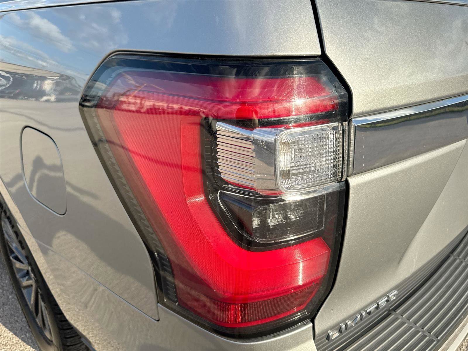 Certified 2021 Ford Expedition Max Limited RWD image 34