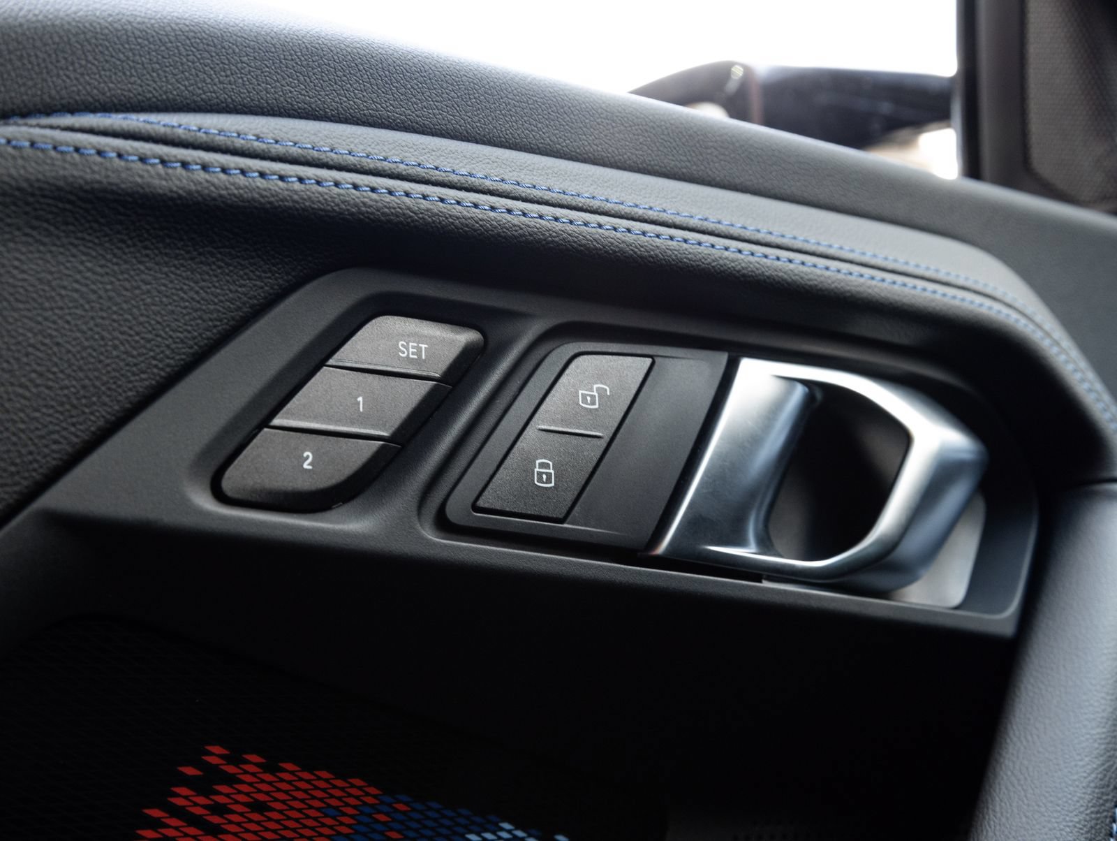 Used 2026 BMW M2 w/ Lighting Package RWD image 18