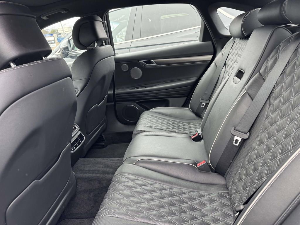 Used 2024 Genesis G80 2.5T w/ Sport Prestige Package image 8