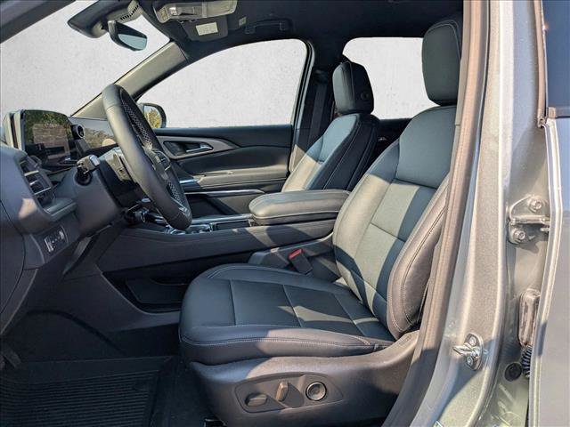 New 2026 Chevrolet Traverse LT w/ Driver Confidence Package image 4