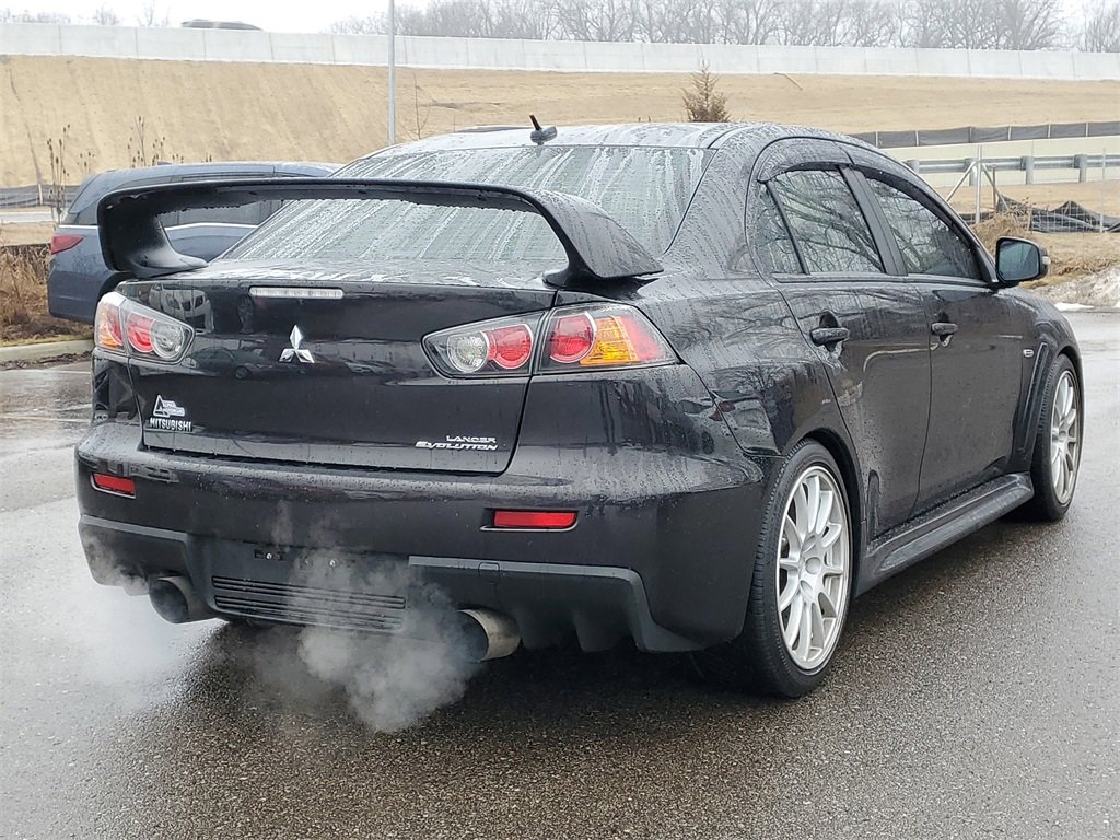 Used 2015 Mitsubishi Lancer Evolution GSR image 3