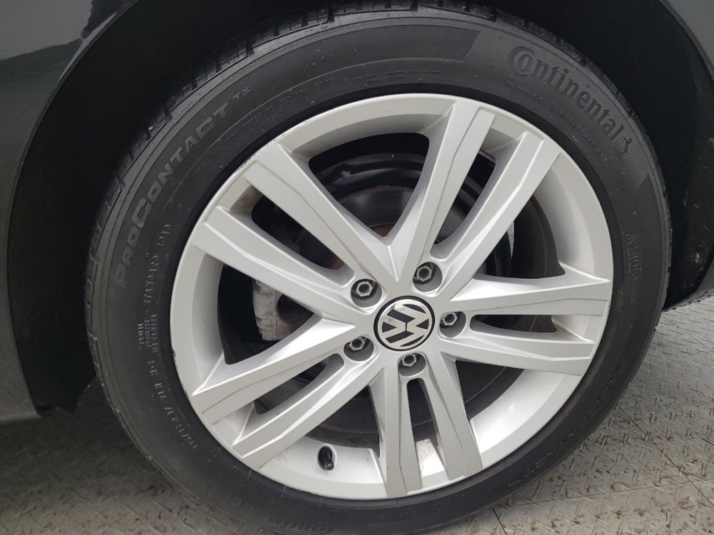 Used 2017 Volkswagen Jetta SEL Premium image 31