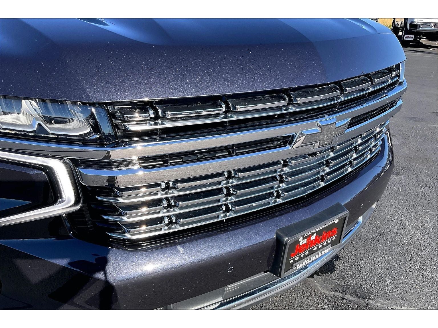 Used 2023 Chevrolet Suburban Premier AWD/4WD image 33
