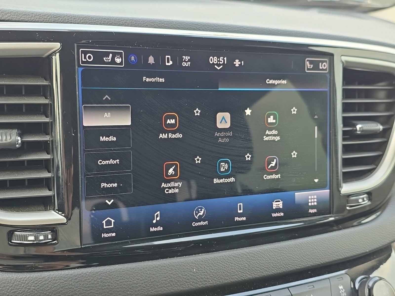 Used 2024 Chrysler Pacifica Touring-L FWD image 29