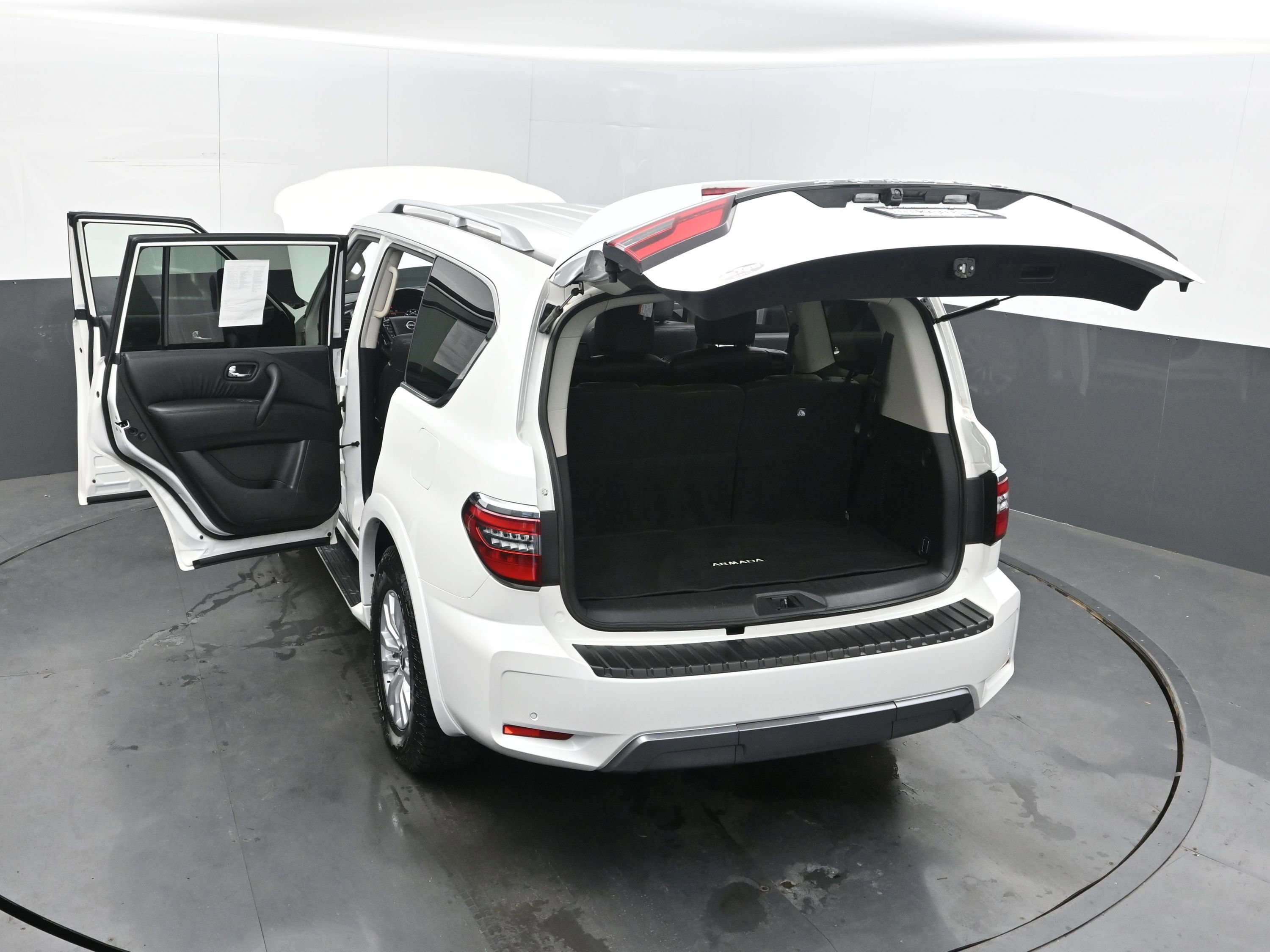 Certified 2024 Nissan Armada SV image 43
