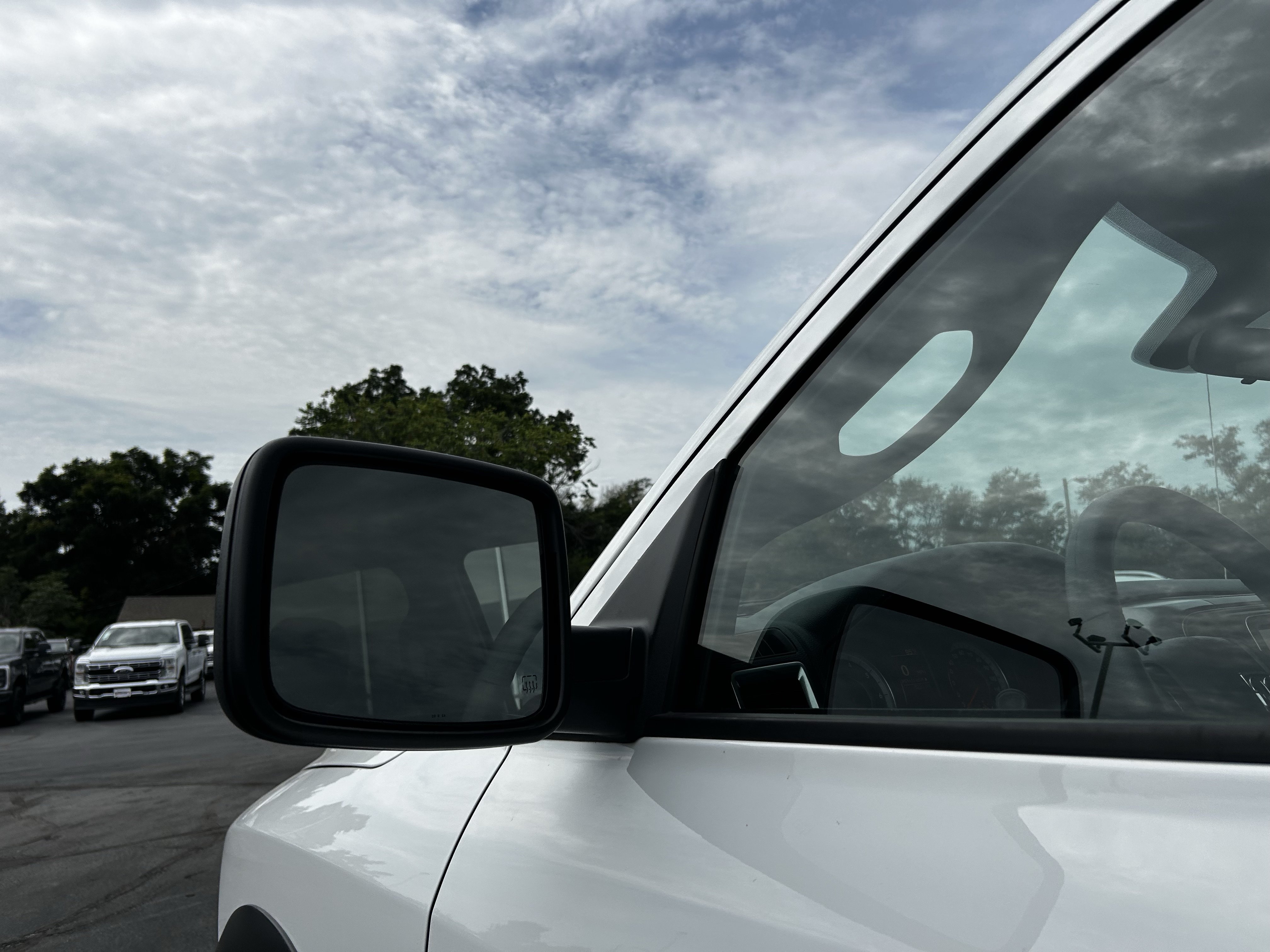Used 2024 RAM 1500 Warlock AWD/4WD image 39