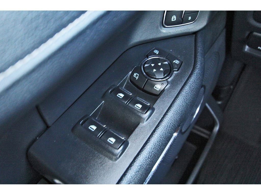 Used 2022 Ford Expedition XLT image 22