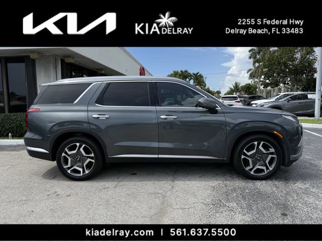 Used 2023 Hyundai Palisade Limited FWD image 2