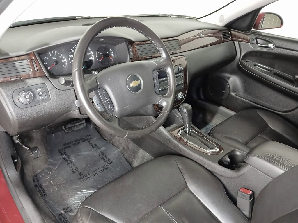 Used 2013 Chevrolet Impala LTZ FWD image 15