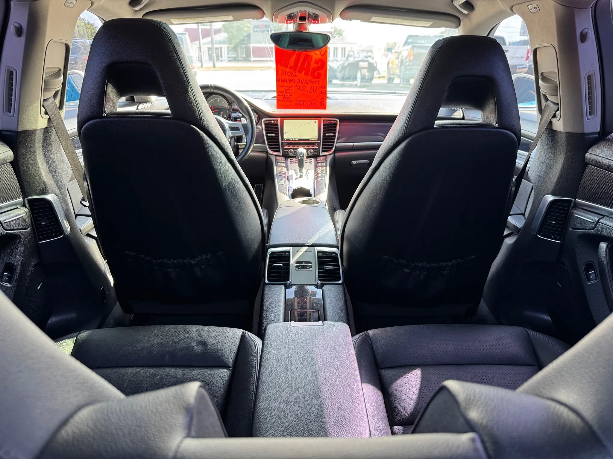 Used 2016 Porsche Panamera image 23