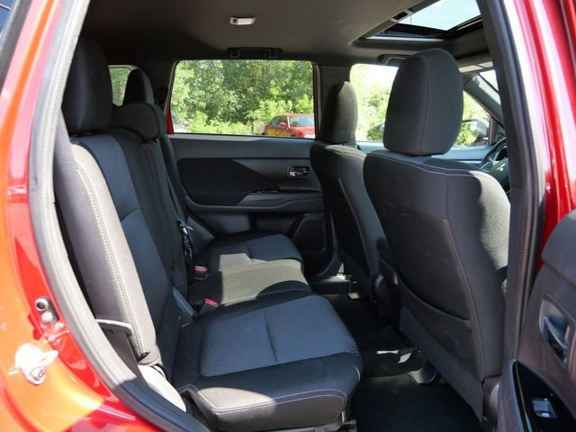 Used 2018 Mitsubishi Outlander LE FWD image 9