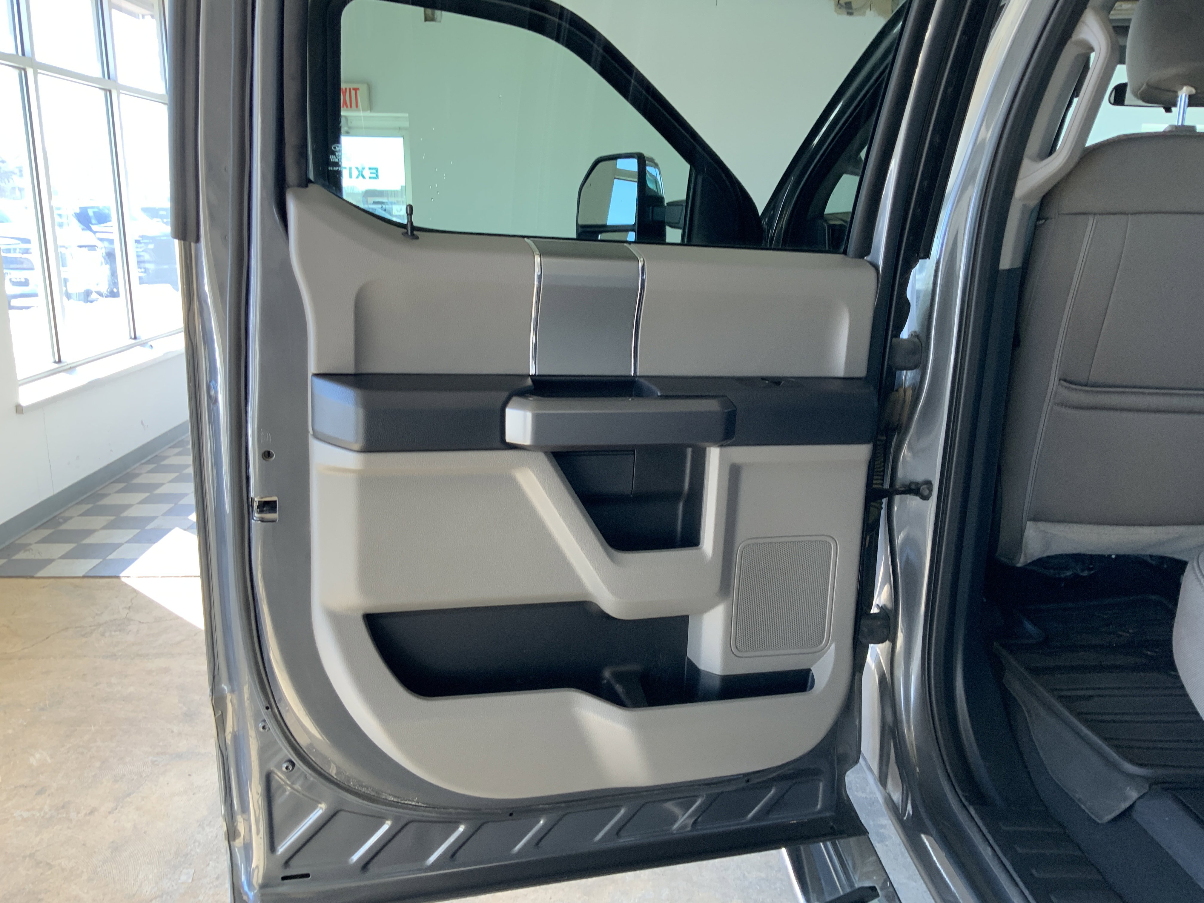 Used 2022 Ford F250 XLT w/ XLT Premium Package image 23