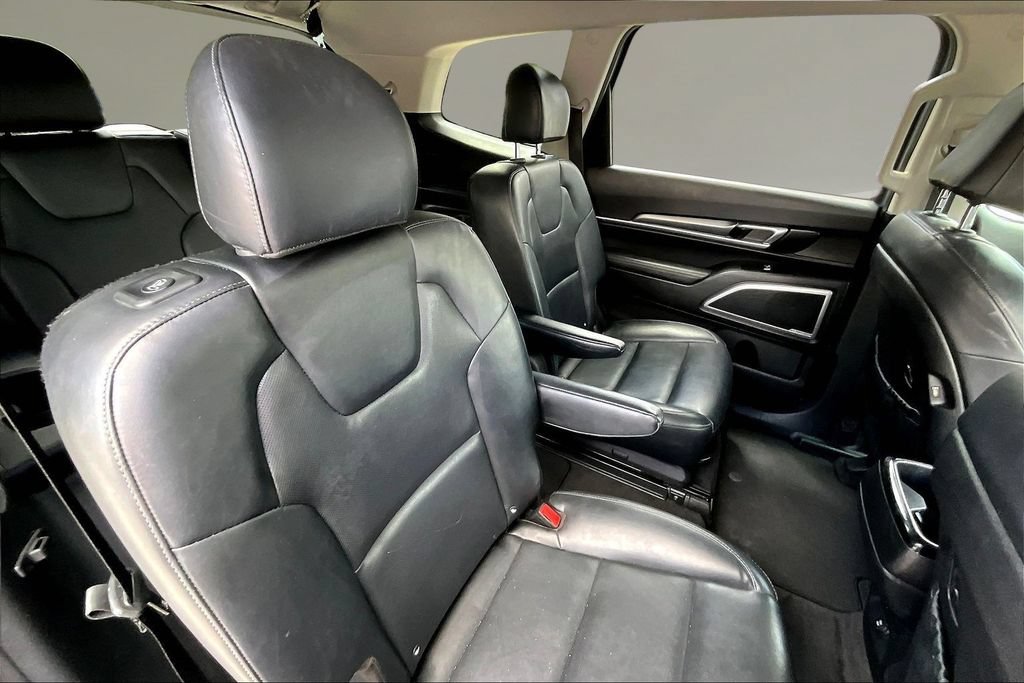 Used 2020 Kia Telluride S FWD image 23
