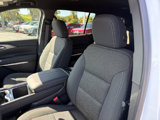 New 2027 Chevrolet Traverse LT w/ LPO, Floor Liner Package FWD image 21