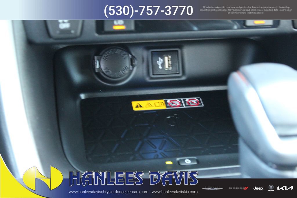 Used 2024 Toyota RAV4 XSE w/ Advanced Technology Package image 25