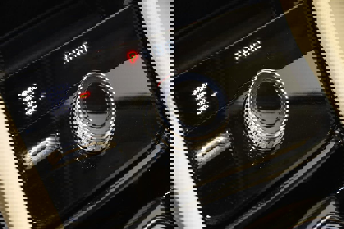 Used 2022 Jeep Grand Cherokee L Limited image 7