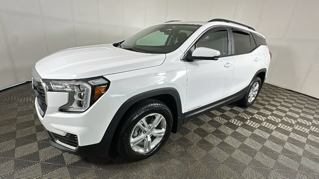 Used 2024 GMC Terrain SLE w/ Driver Convenience Package AWD/4WD image 6