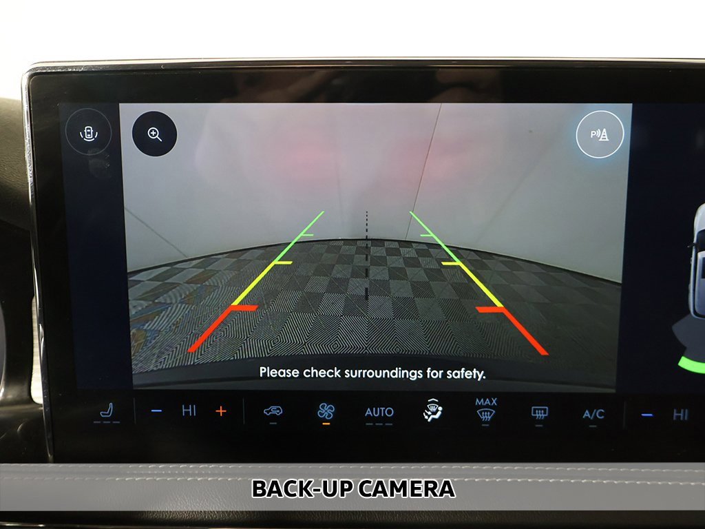 Used 2023 Lincoln Corsair AWD image 7