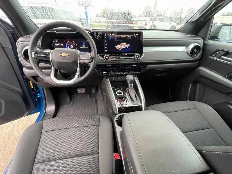 Used 2024 Chevrolet Colorado LT w/ LT Convenience Package image 18