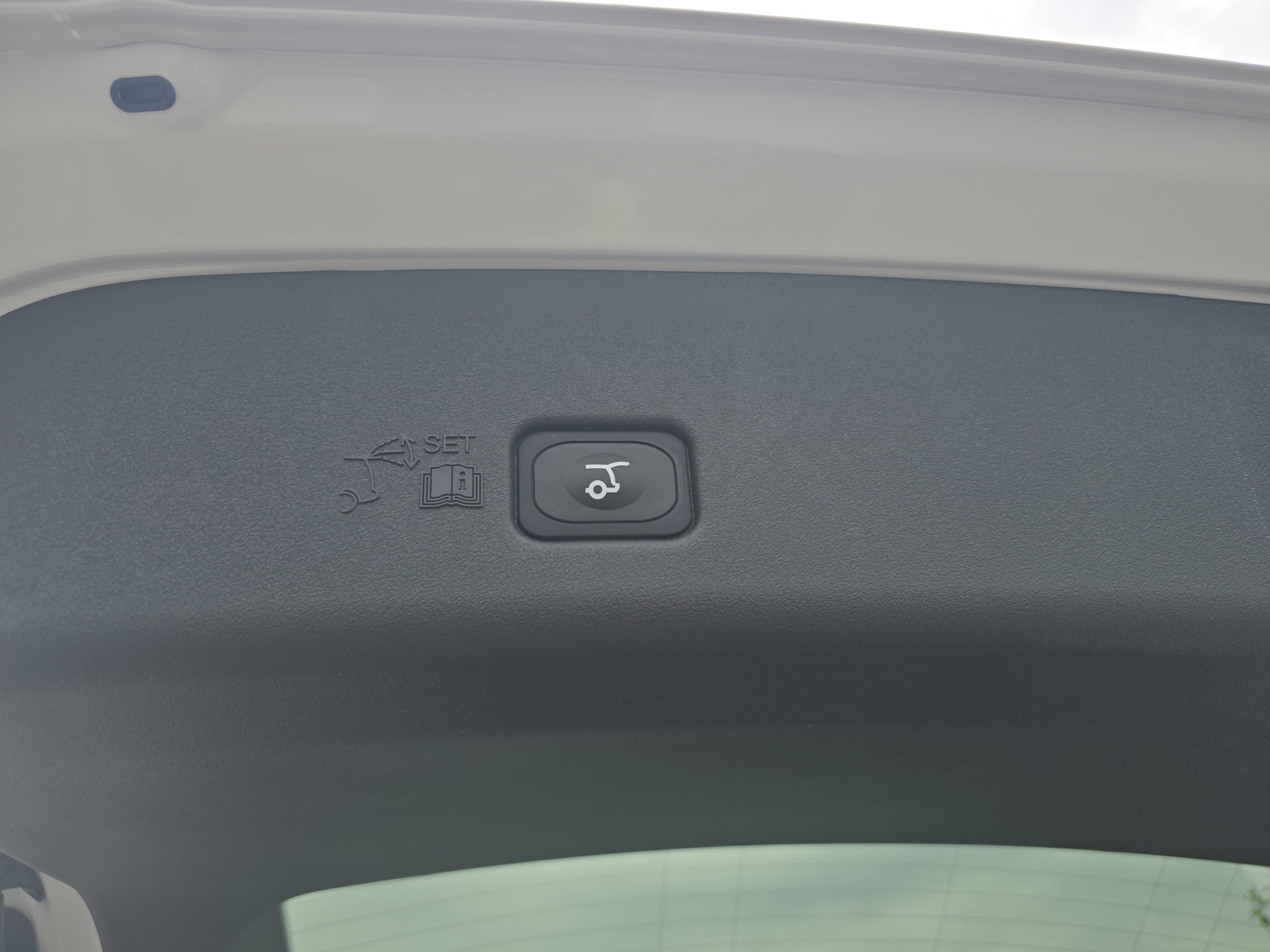 New 2026 Lincoln Nautilus Premier AWD/4WD image 13