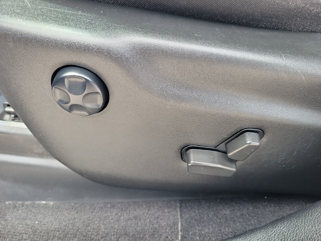 Used 2022 Dodge Durango GT RWD image 17