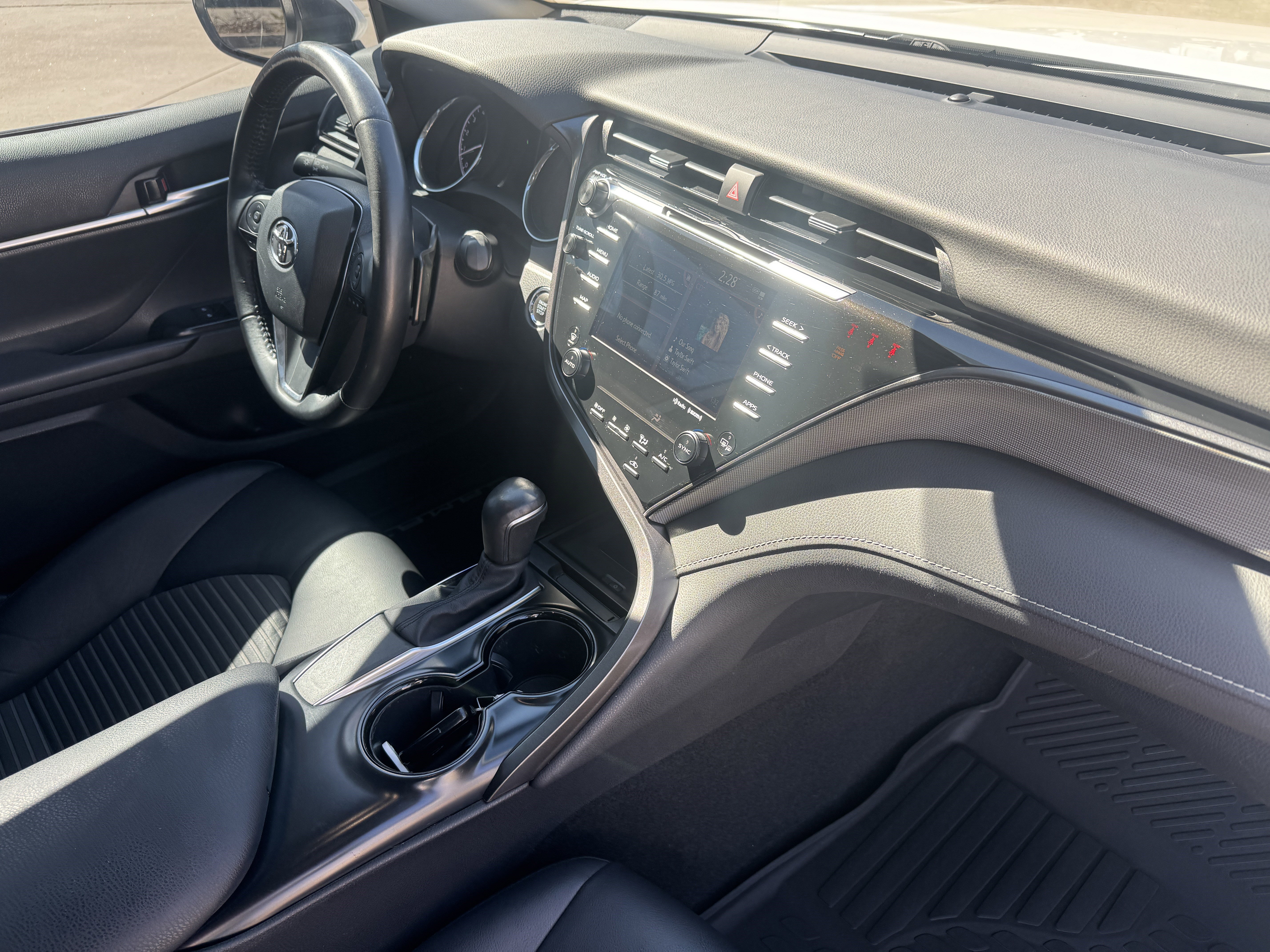 Used 2020 Toyota Camry SE w/ Audio Package image 19