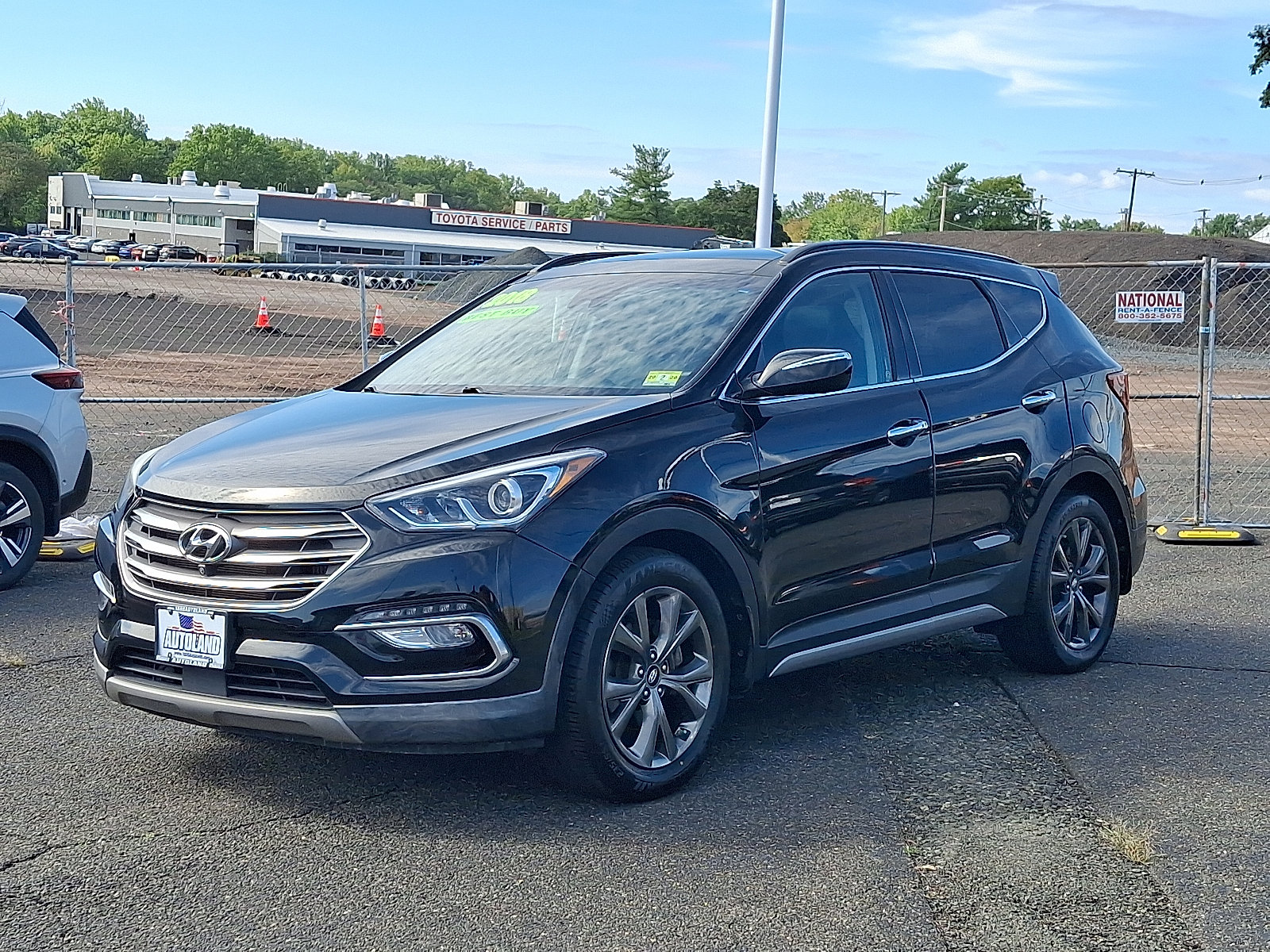 Used 2018 Hyundai Santa Fe Sport w/ 2.0T Ultimate Tech Package 05 AWD/4WD image 3