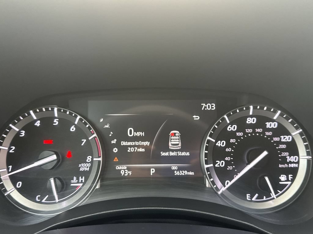 Used 2022 Toyota Highlander XLE AWD/4WD image 10