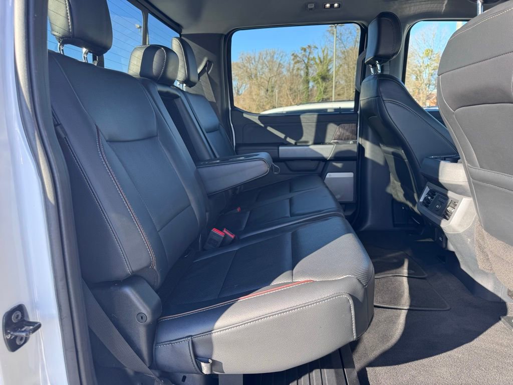 Used 2024 Ford F250 Lariat image 31