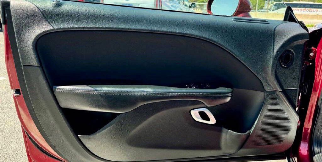 Used 2021 Dodge Challenger SXT image 13