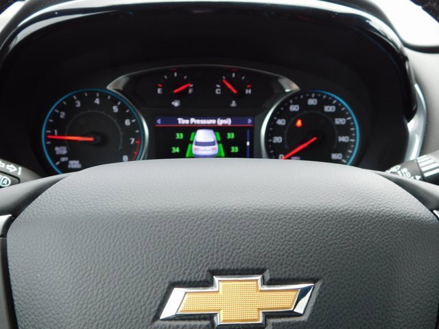 Used 2023 Chevrolet Traverse LT image 36