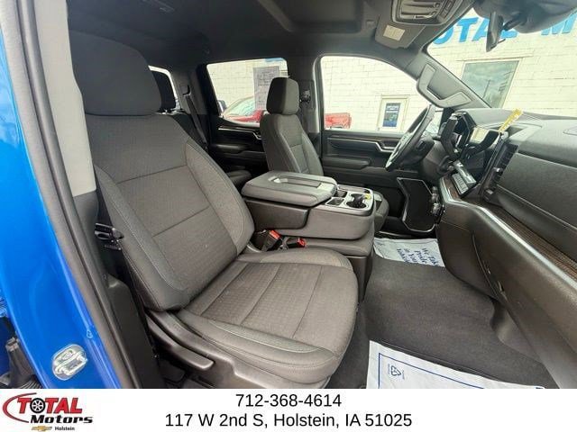 Used 2026 Chevrolet Silverado 1500 RST AWD/4WD image 12
