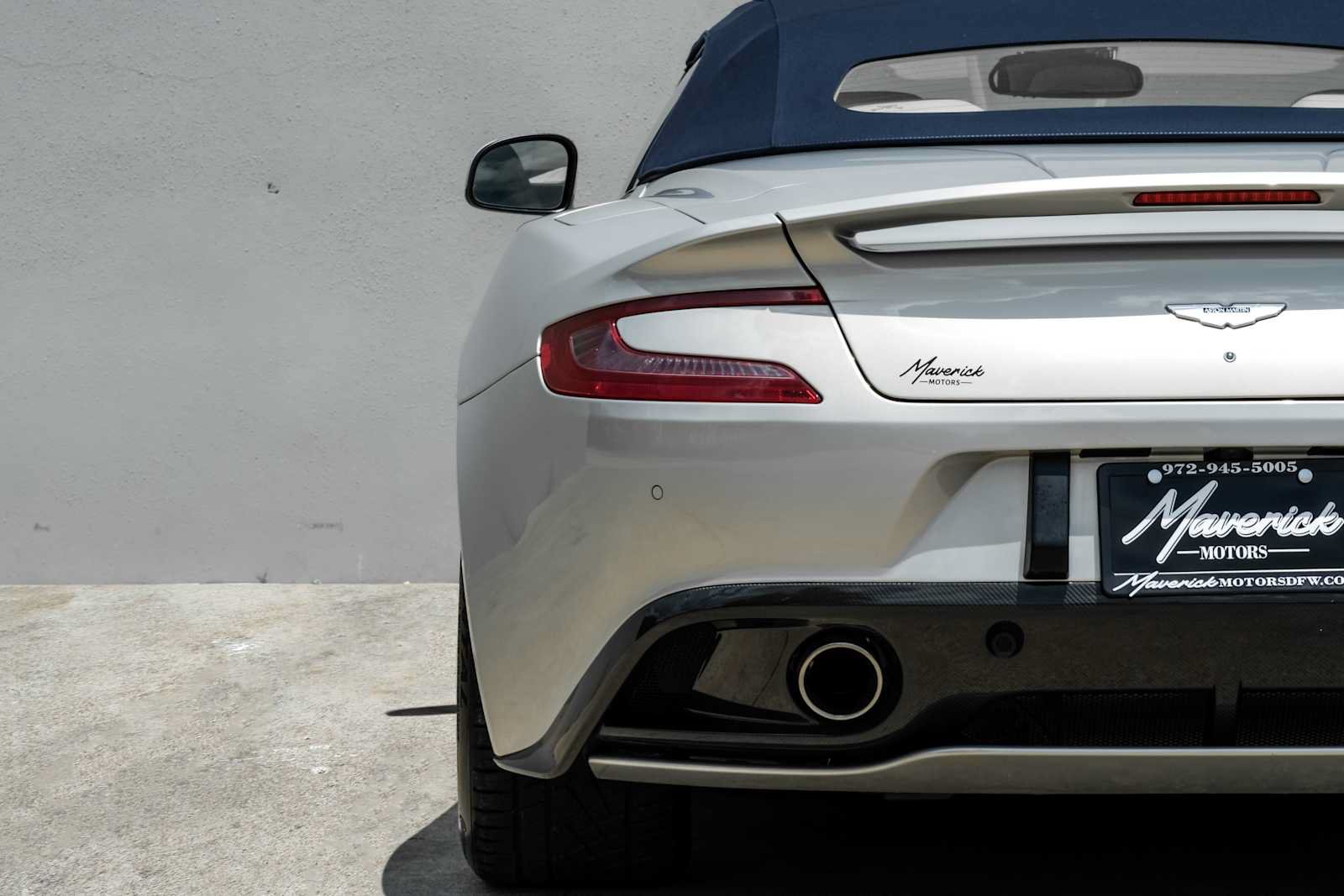 Used 2016 Aston Martin Vanquish Volante RWD image 45