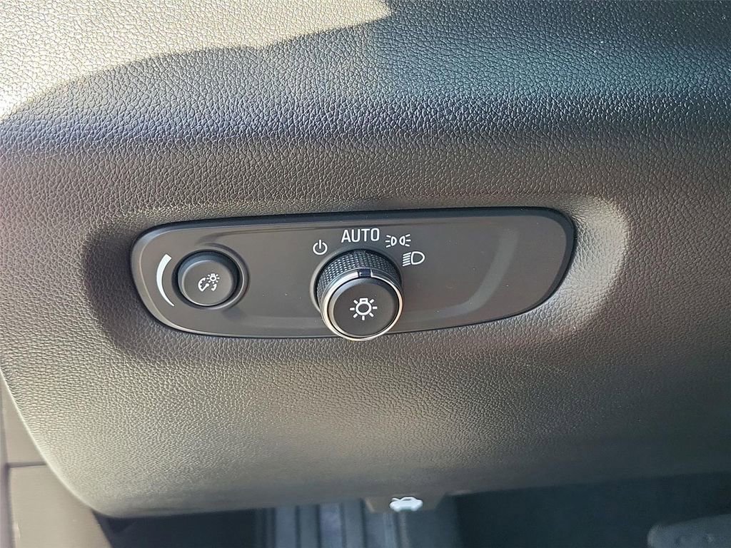 Certified 2023 Chevrolet Traverse LT image 10