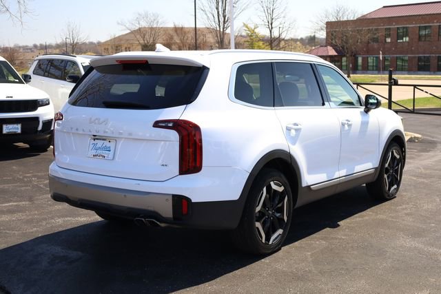 Certified 2025 Kia Telluride S image 6