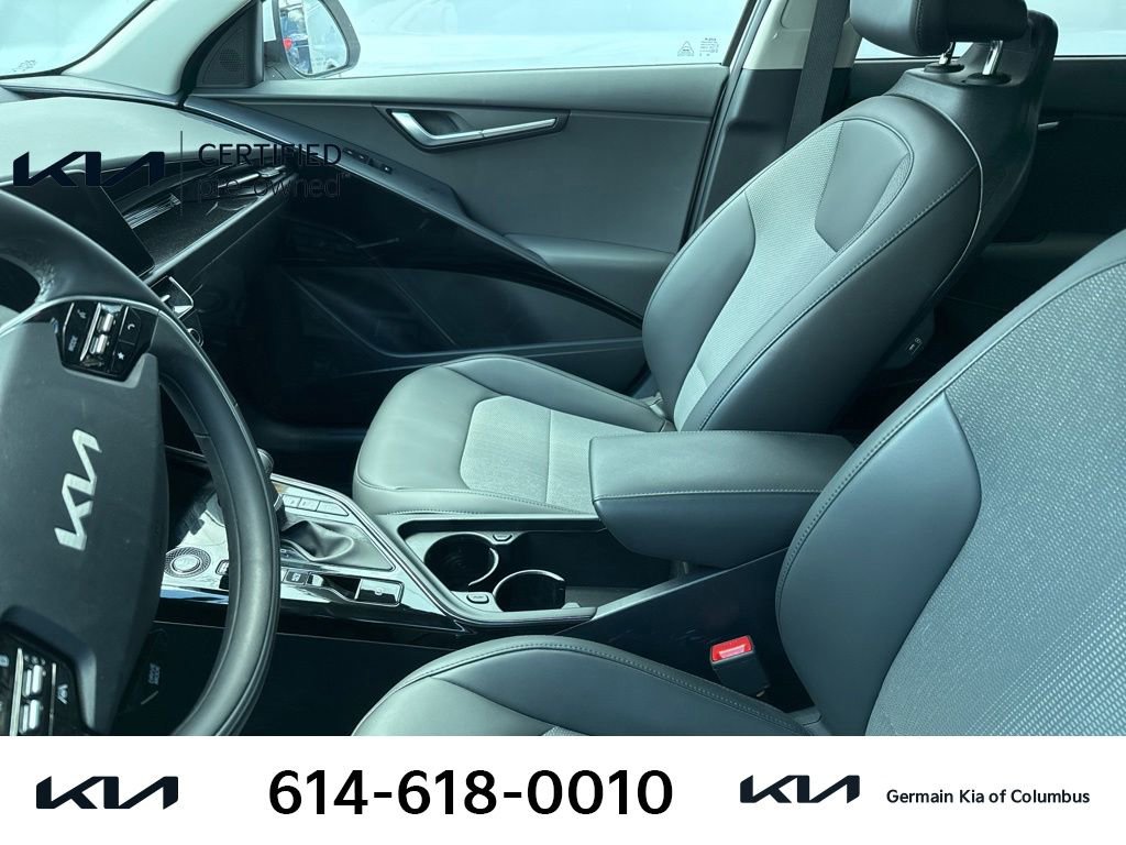 Certified 2025 Kia Niro EX FWD image 9