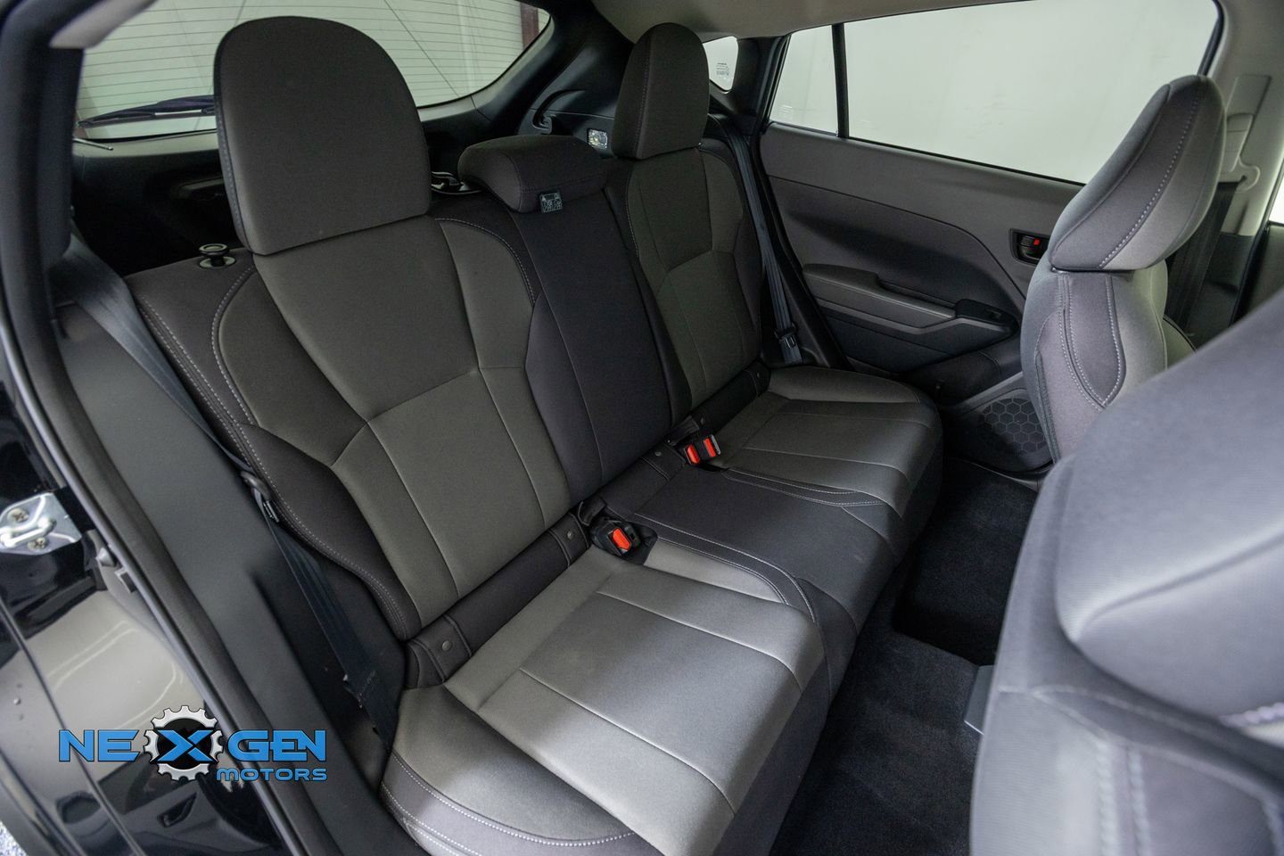 Used 2024 Subaru Crosstrek 2.0i AWD/4WD image 37