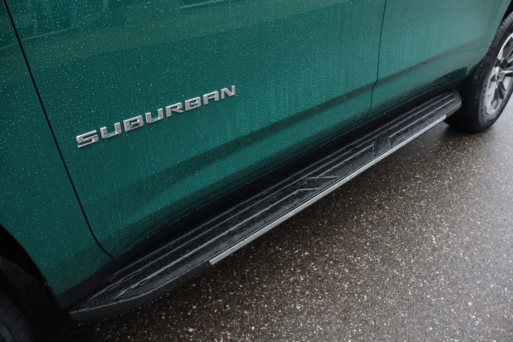New 2026 Chevrolet Suburban LT image 27