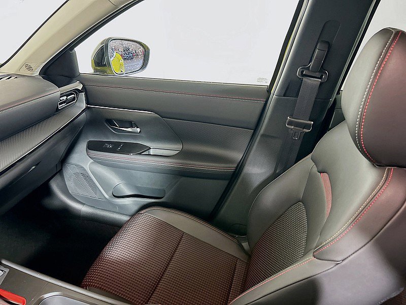 New 2026 Nissan Kicks SR image 23