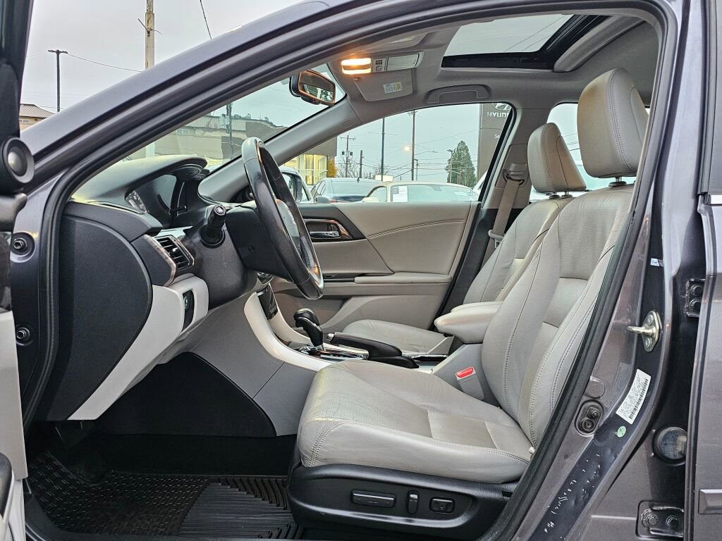 Used 2016 Honda Accord EX-L image 16