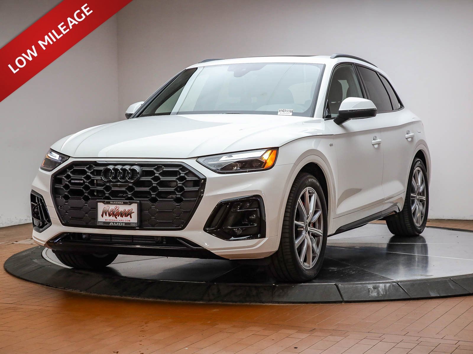 Used 2024 Audi Q5 e Premium Plus