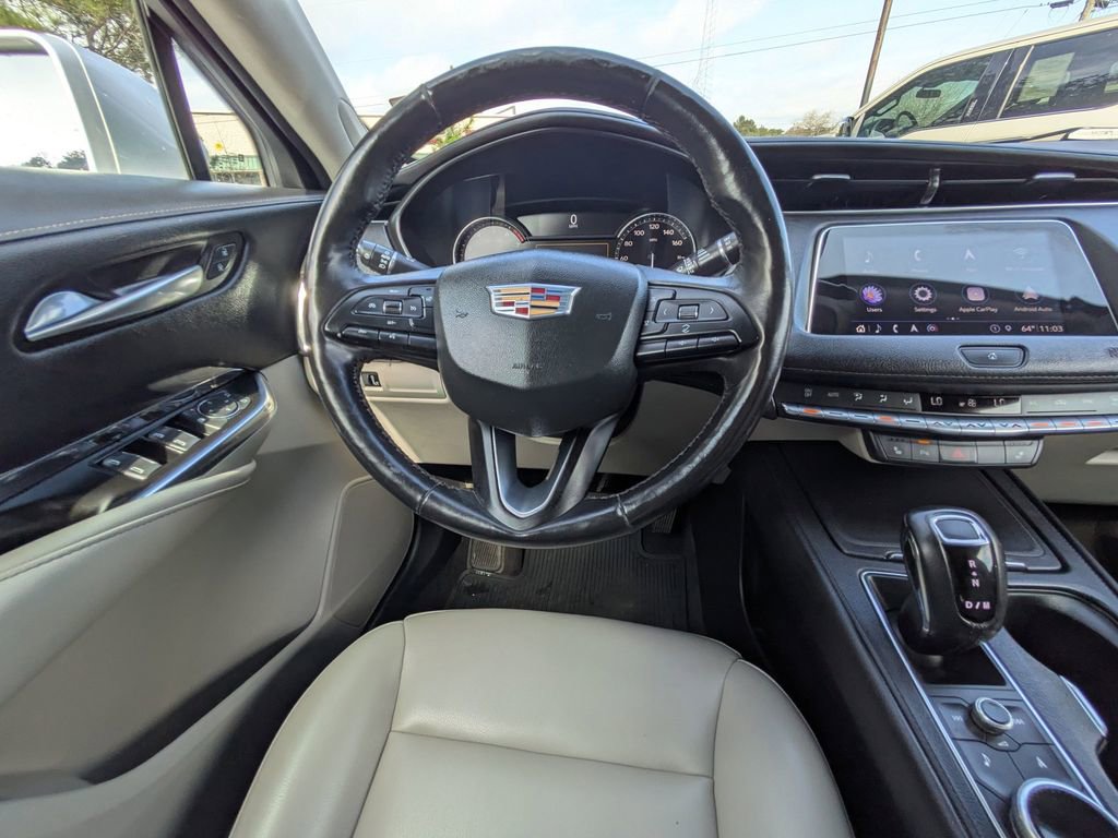 Used 2019 Cadillac XT4 Luxury w/ Cold Weather Package image 16