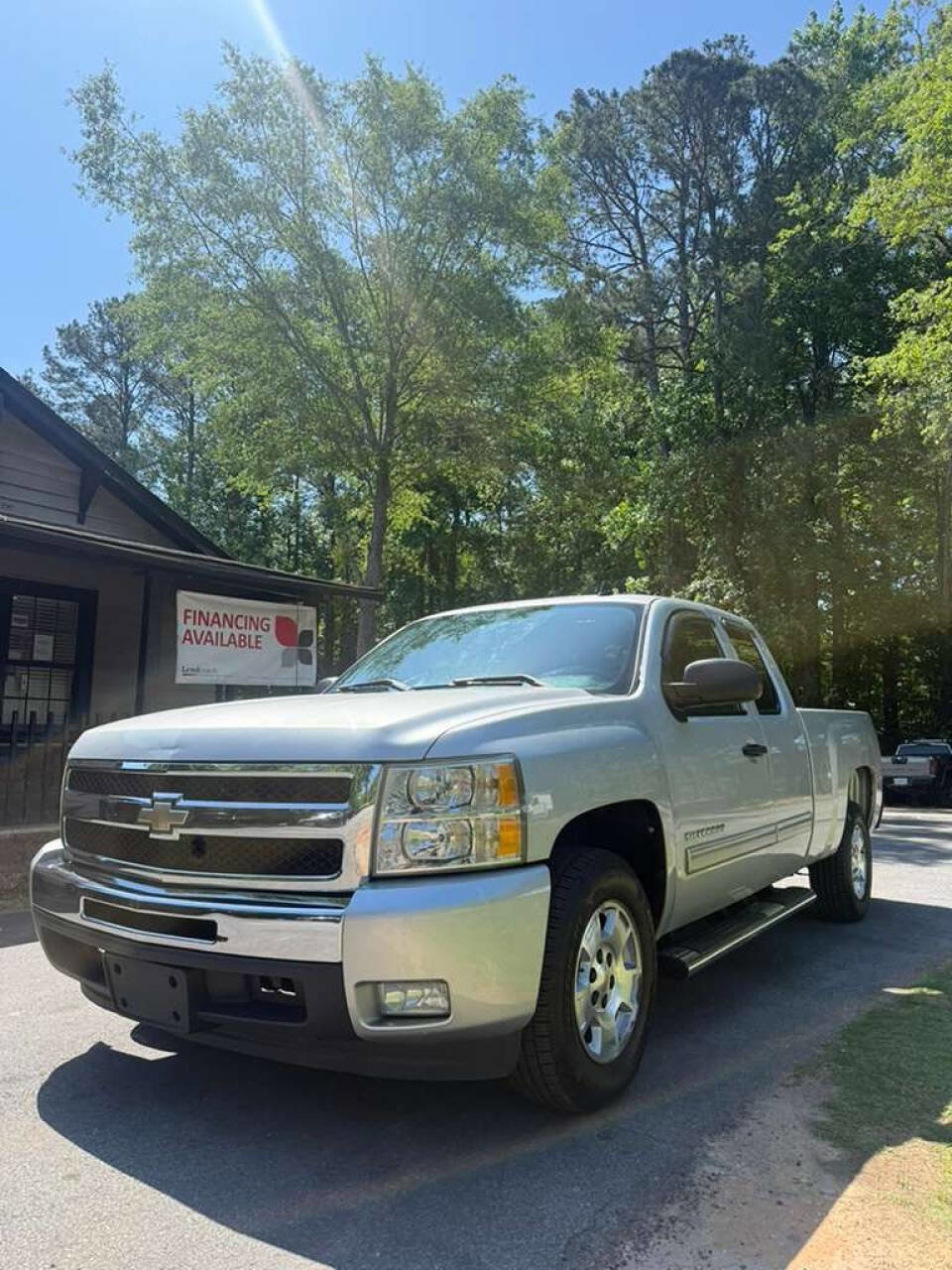 Used 2011 Chevrolet Silverado 1500 LT w/ All-Star Edition RWD image 2