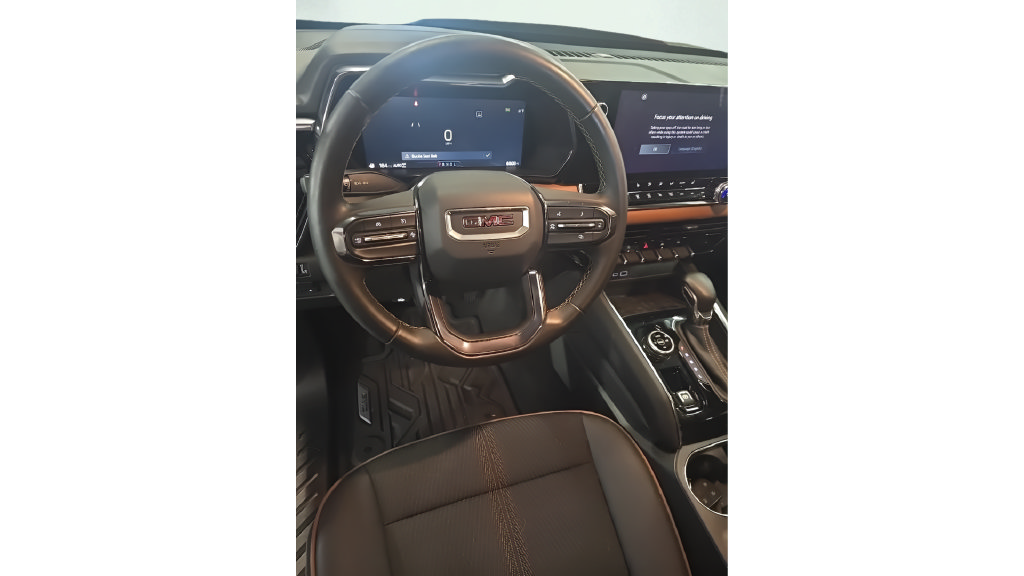 Used 2025 GMC Canyon AT4 AWD/4WD image 9