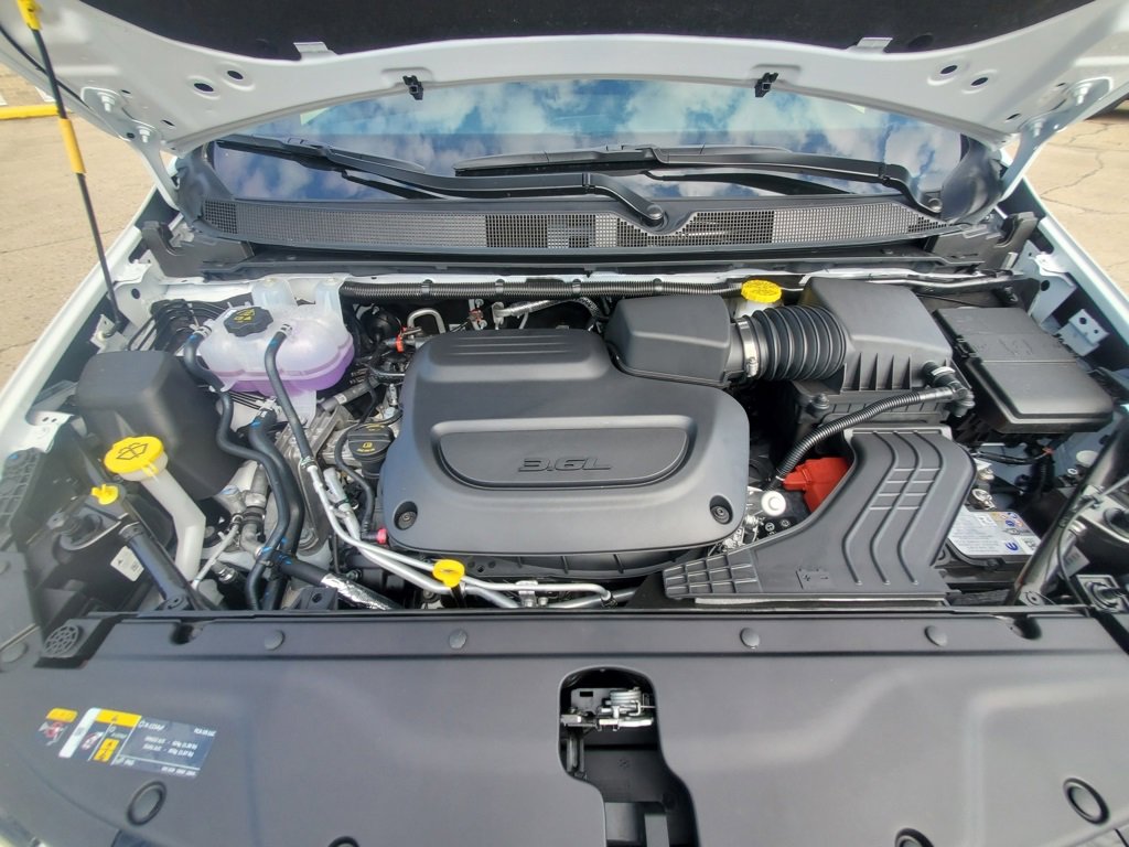 New 2026 Chrysler Pacifica Select image 9