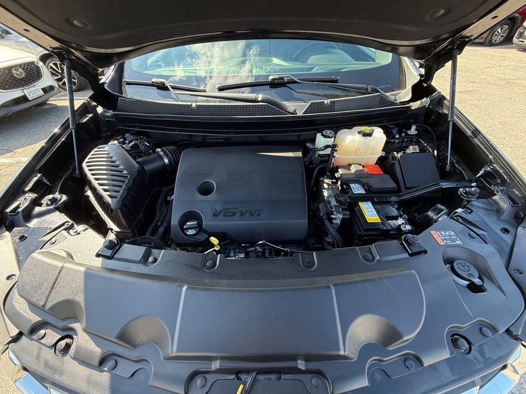 Used 2023 Chevrolet Traverse LT image 27