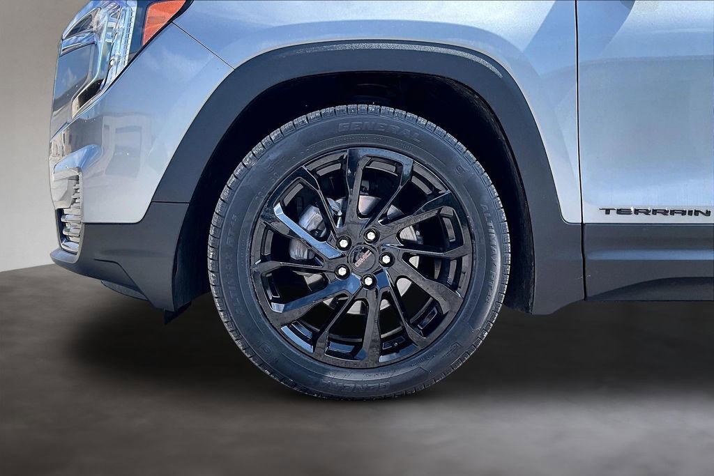 Used 2023 GMC Terrain SLE w/ Elevation Edition FWD image 31